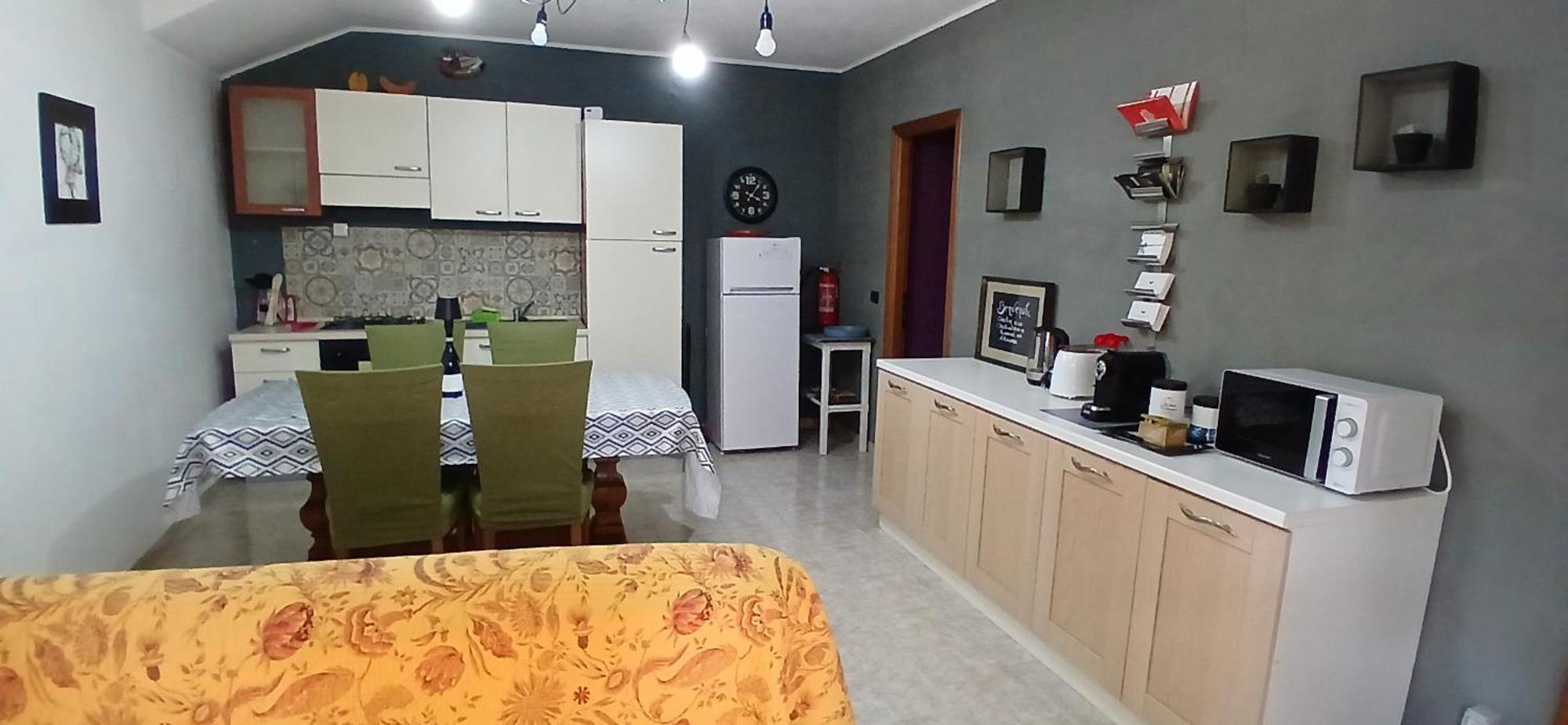 Casa Vacanza Il Colle Del Vento Calosso Εξωτερικό φωτογραφία